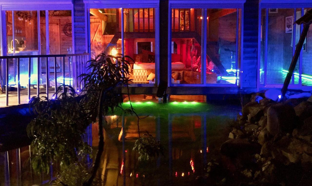 Villa Shangri-La At Concepts En Barousse Créchets Dış mekan fotoğraf
